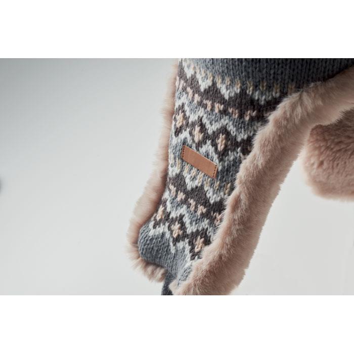 Gestrickte Ohrenmütze