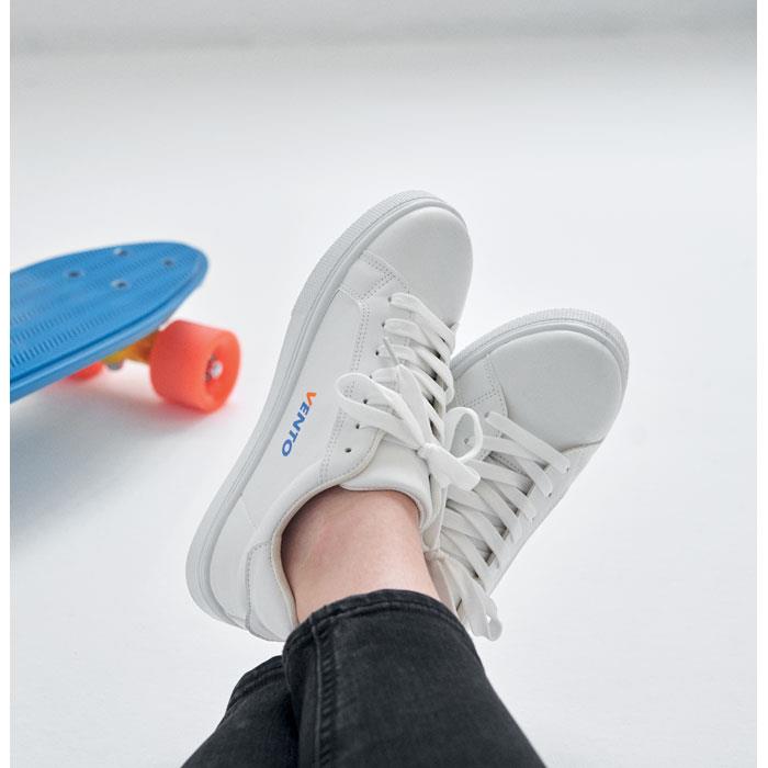 Sneakers aus PU Gr. 39