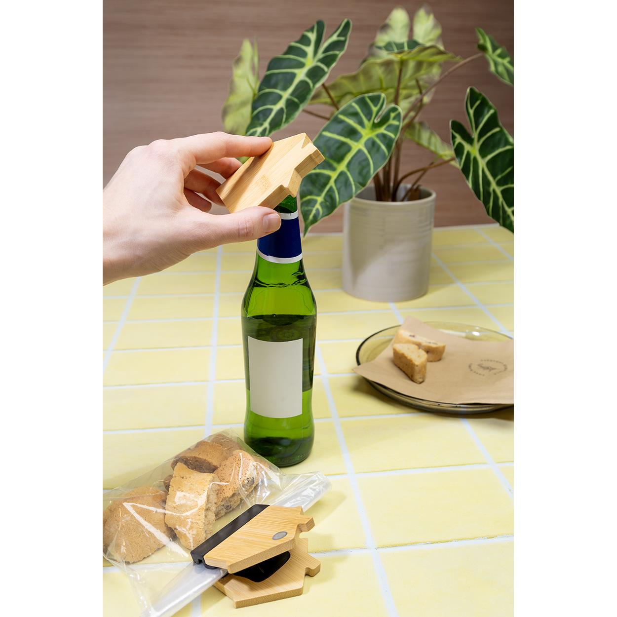Kühlschrankmagnet mit Flaschenöffner