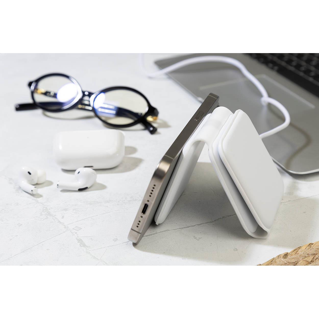 3in1 Wireless-Charger aus RABS