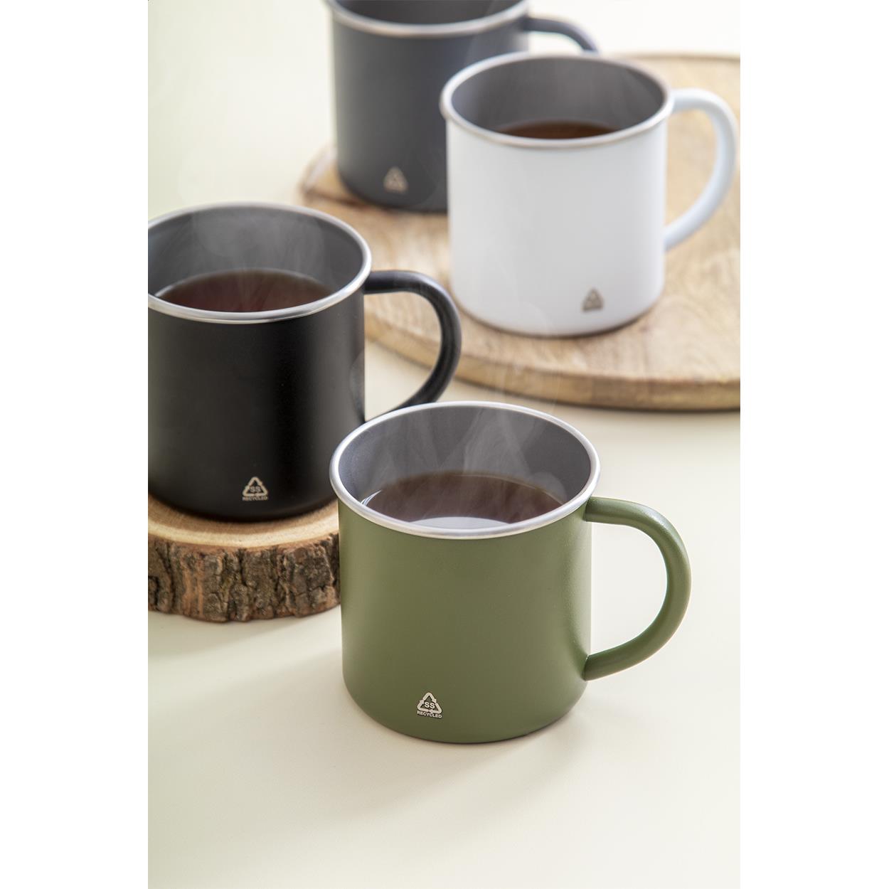 Tasse aus recyceltem Edelstahl
